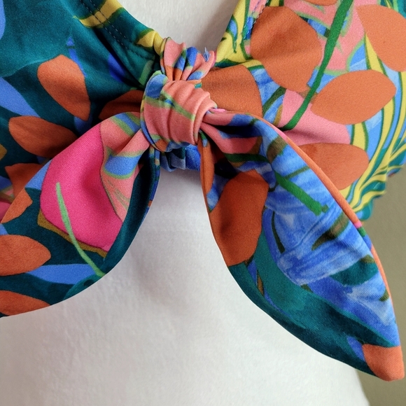 Kona Sol Bikini Floral Swim Top, Size Large - Picture 5 of 13